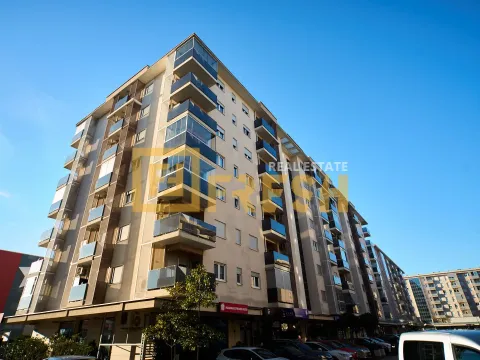 Prodaja, jednosoban stan, 47m², City Kvart, Podgorica - image 2