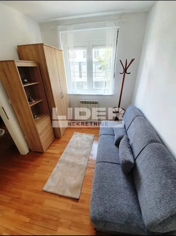 Rent, one bedroom apartment, 43m², Neimar, Vračar Sve Podlokacije