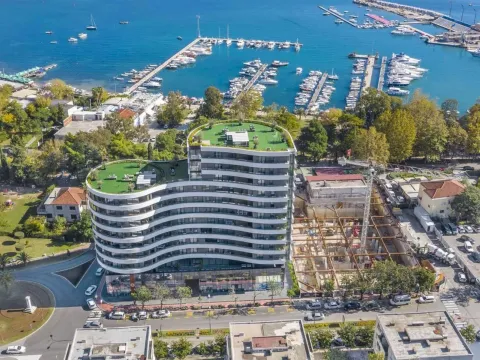 Sale, four bedroom apartment, 270m², Budva, Crna Gora - image 1