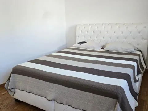 Sale, two bedroom apartment, 77m², Petrovac, Budva - image 8