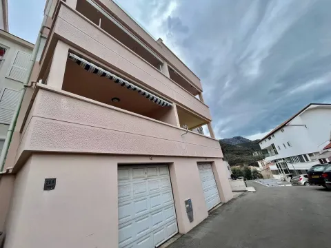 Rent, one bedroom apartment, 41m², Pržno, Budva - image 6