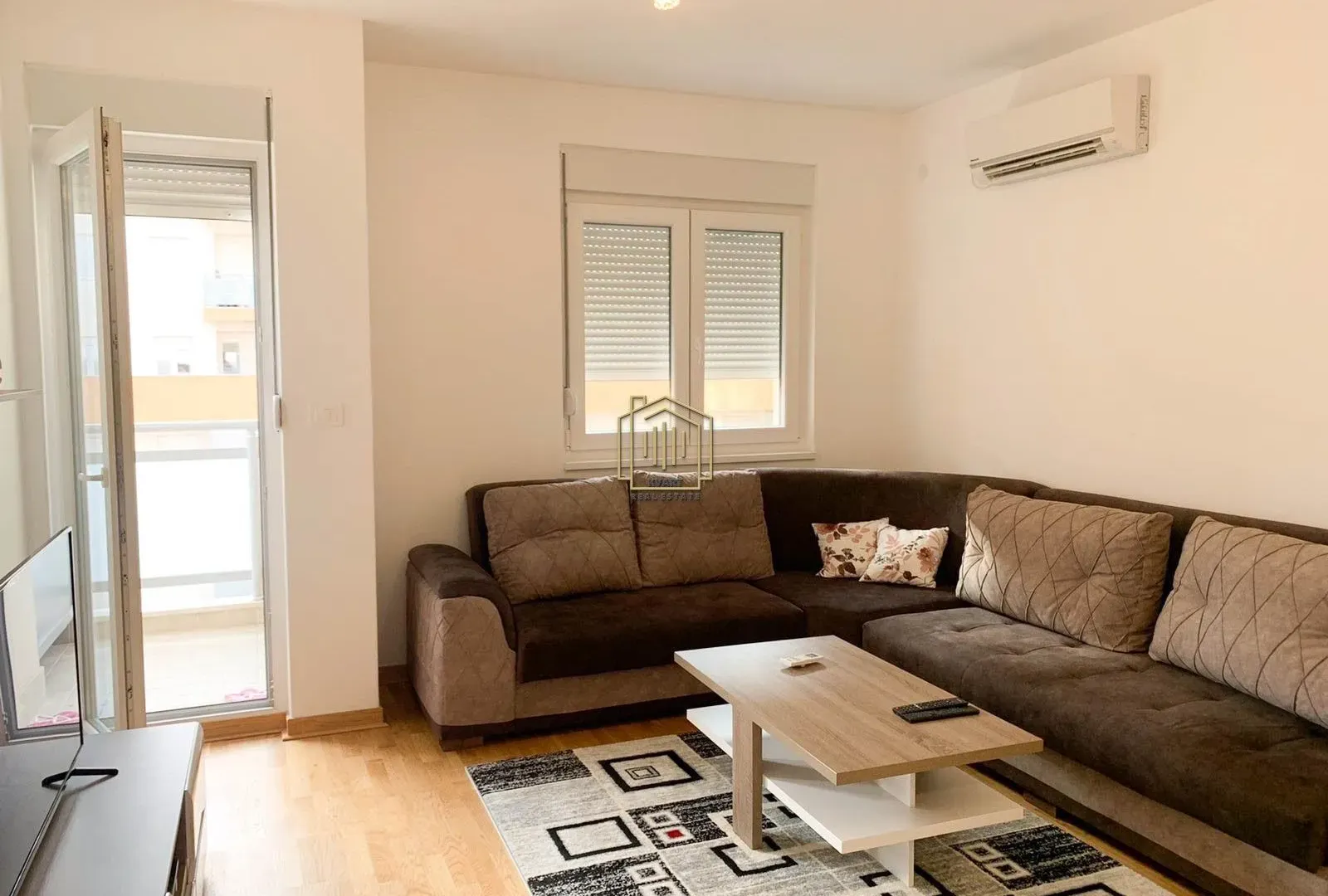 Rent, one bedroom apartment, 45m², City Kej, Podgorica