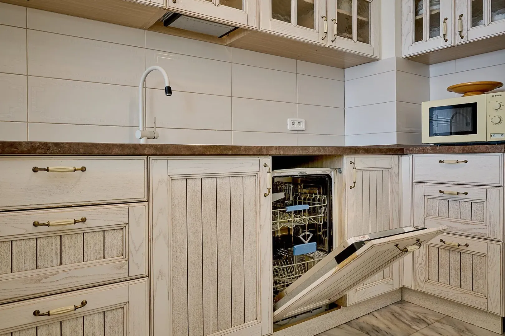 Sale, four bedroom apartment, 113m², Bečići, Budva