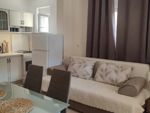 Izdavanje, jednosoban stan, 42m², Tripovići, Tivat - image 3