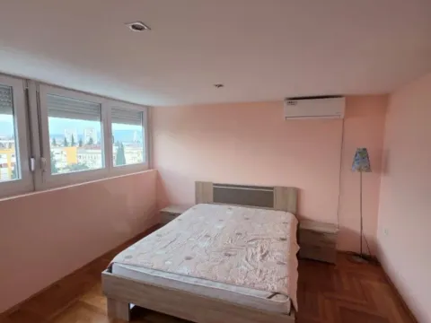 Izdavanje, dvosoban stan, 60m², Preko Morače, Podgorica - image 11