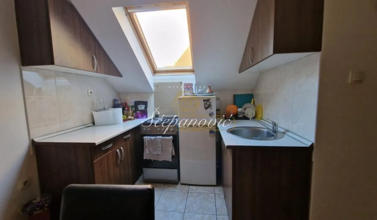 Prodaja, jednosoban stan, 40m², Podbara, Novi Sad Sve Podlokacije