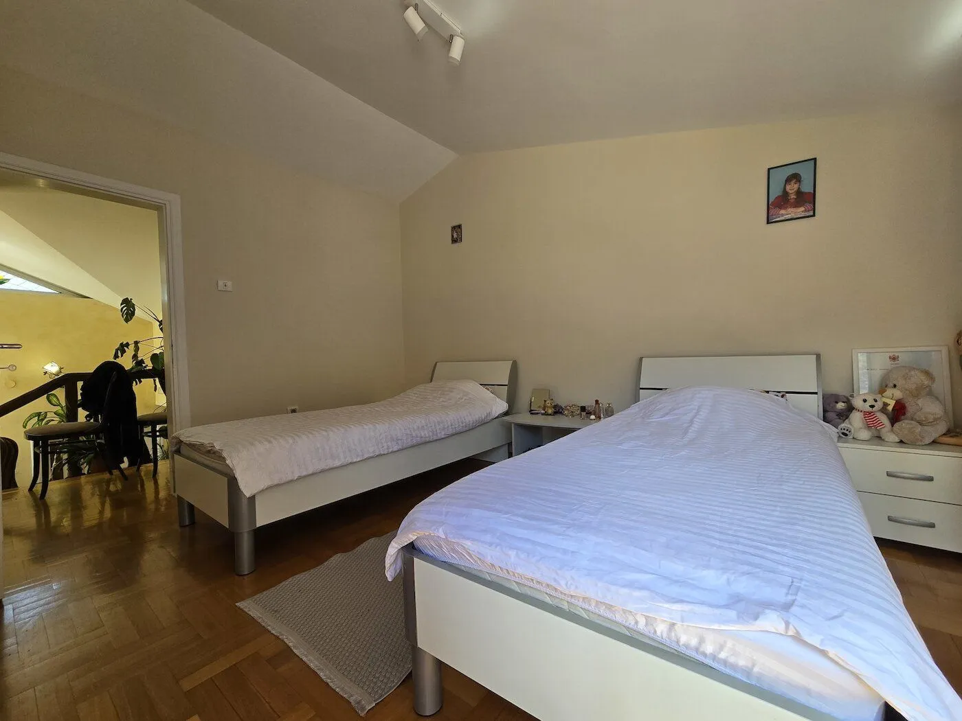 Prodaja, kuća, 180m², Zlatica, Podgorica