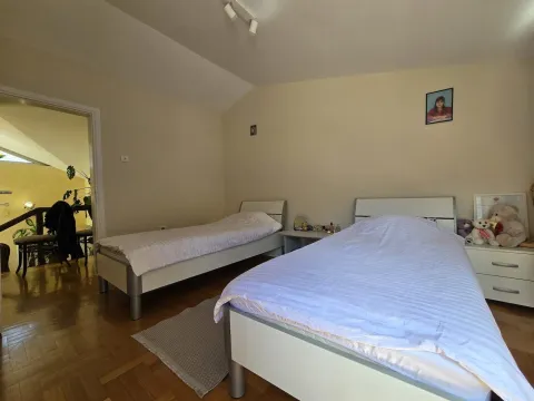 Sale, house, 180m², Zlatica, Podgorica - image 27