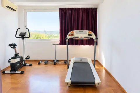 Prodaja, četvorosoban stan, 91m², Tivat, Crna Gora - image 18