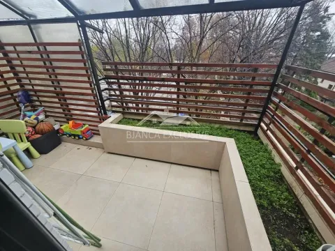 Prodaja, četvorosoban stan, 103m², Savski Venac, Beograd - image 10