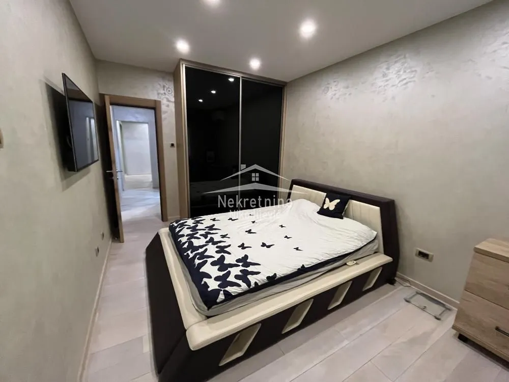 Izdavanje, stan, 154m², Filmski Grad, Beograd