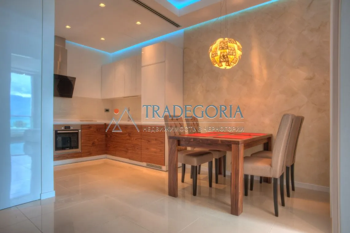 Prodaja, dvosoban stan, 112m², Budva, Crna Gora