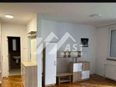 Izdavanje, dvosoban stan, 50m², Socijalno, Novi Sad Sve Podlokacije - image 2