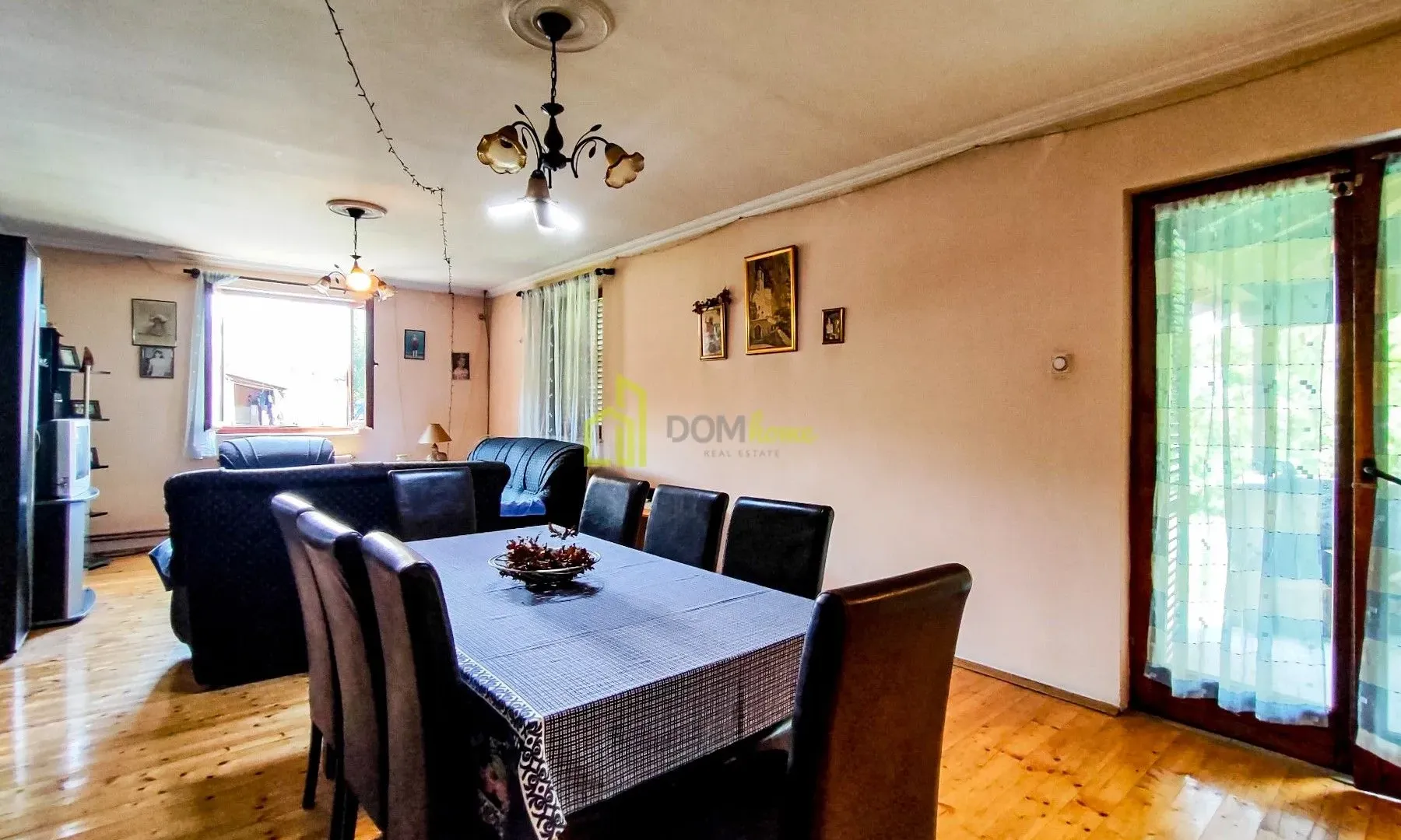 Prodaja, kuća, 260m², Velje Brdo, Podgorica