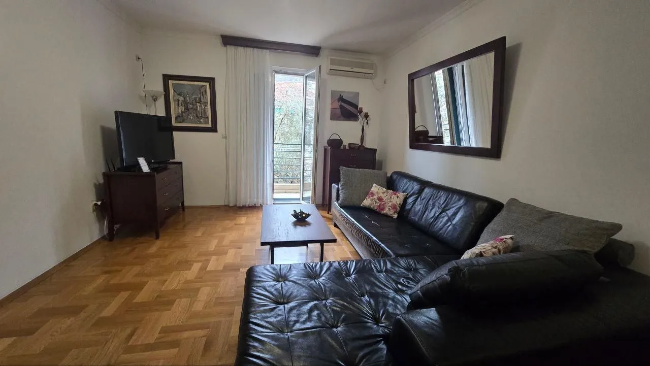 Prodaja, jednosoban stan, 61m², Petrovac, Budva