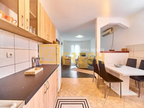 Izdavanje, dvosoban stan, 90m², Zagorič, Podgorica - image 7