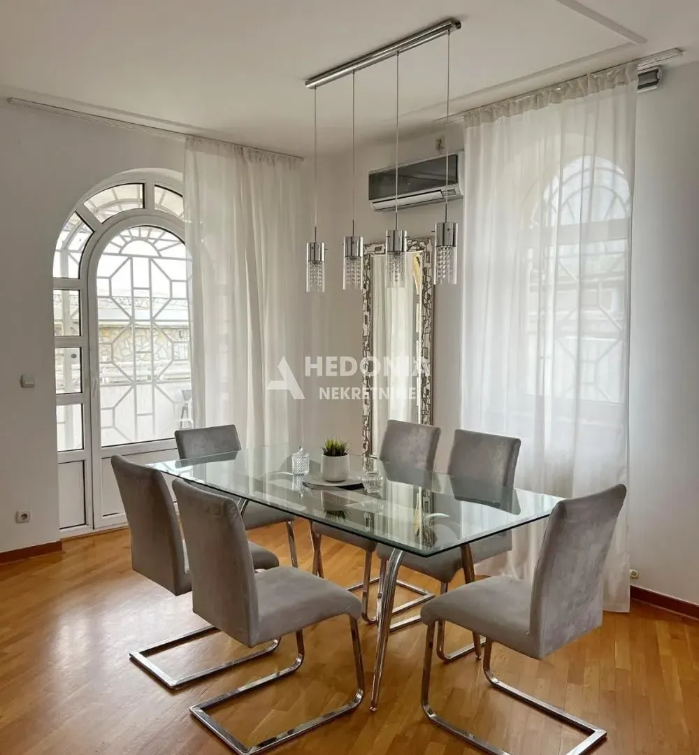 Rent, four bedroom apartment, 135m², Senjak, Beograd
