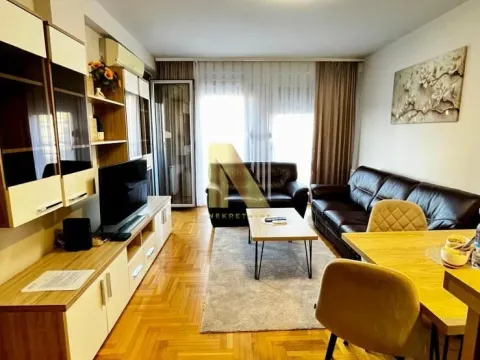 Izdavanje, dvosoban stan, 44m², Sajmište, Novi Sad - image 2