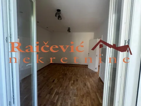 Prodaja, dvosoban stan, 45m², Centar, Požarevac - image 4