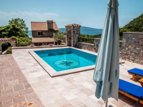 Rent, house, 120m², Gornja Lastva, Tivat - image 2