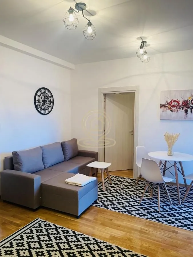 Rent, two bedroom apartment, 44m², Palilula Sve Podlokacije, Beograd