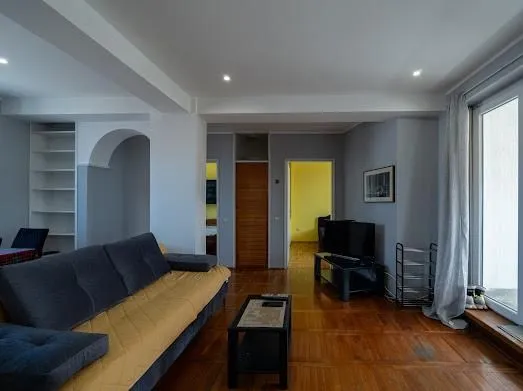 Izdavanje, trosoban stan, 65m², Vračar Hram, Vračar Sve Podlokacije