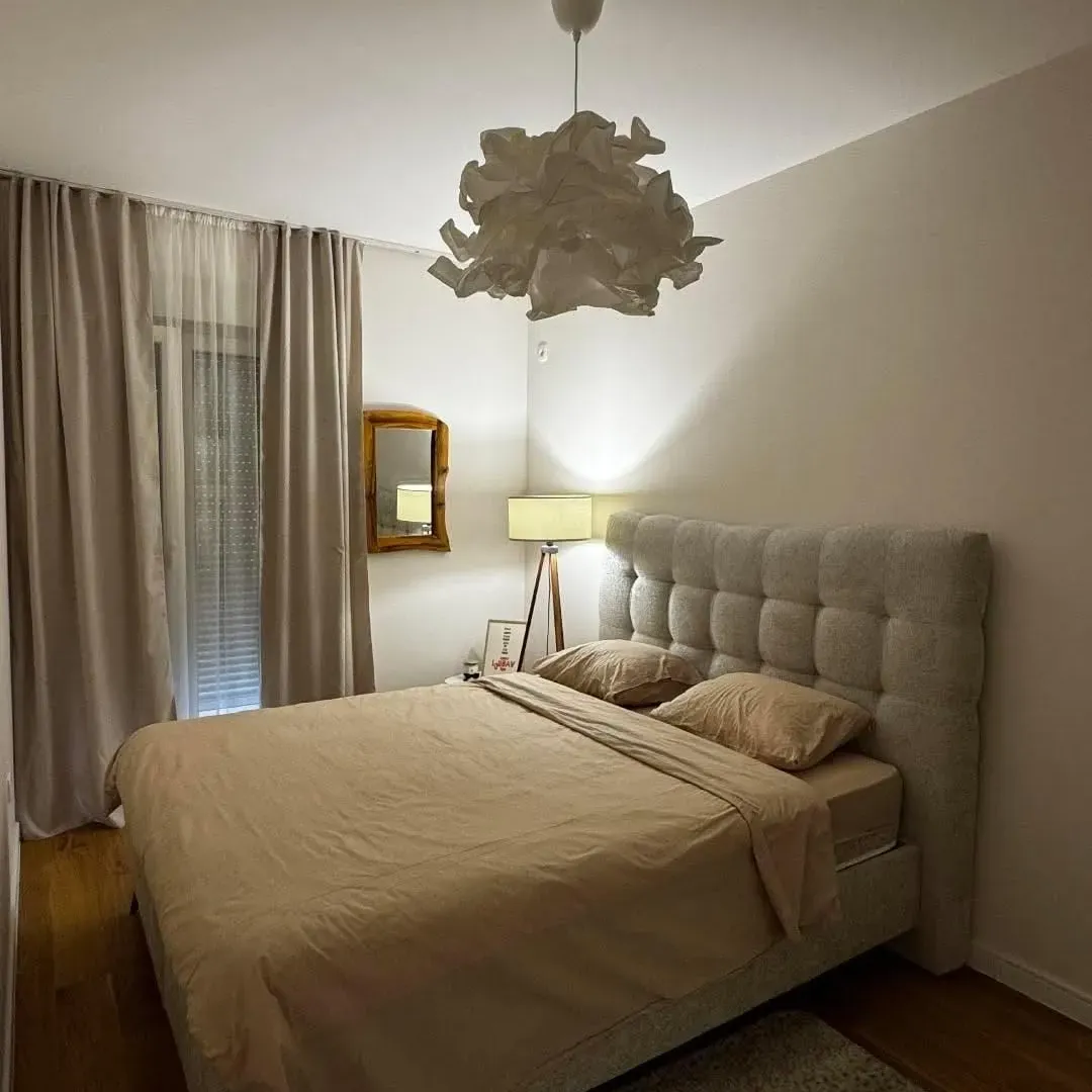 Izdavanje, jednosoban stan, 40m², Central Point, Podgorica