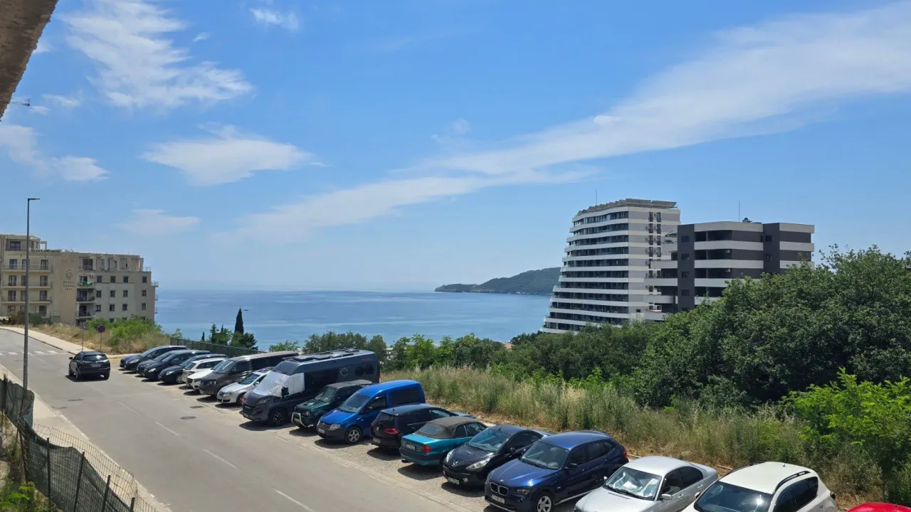 Sale, two bedroom apartment, 58m², Bečići, Budva