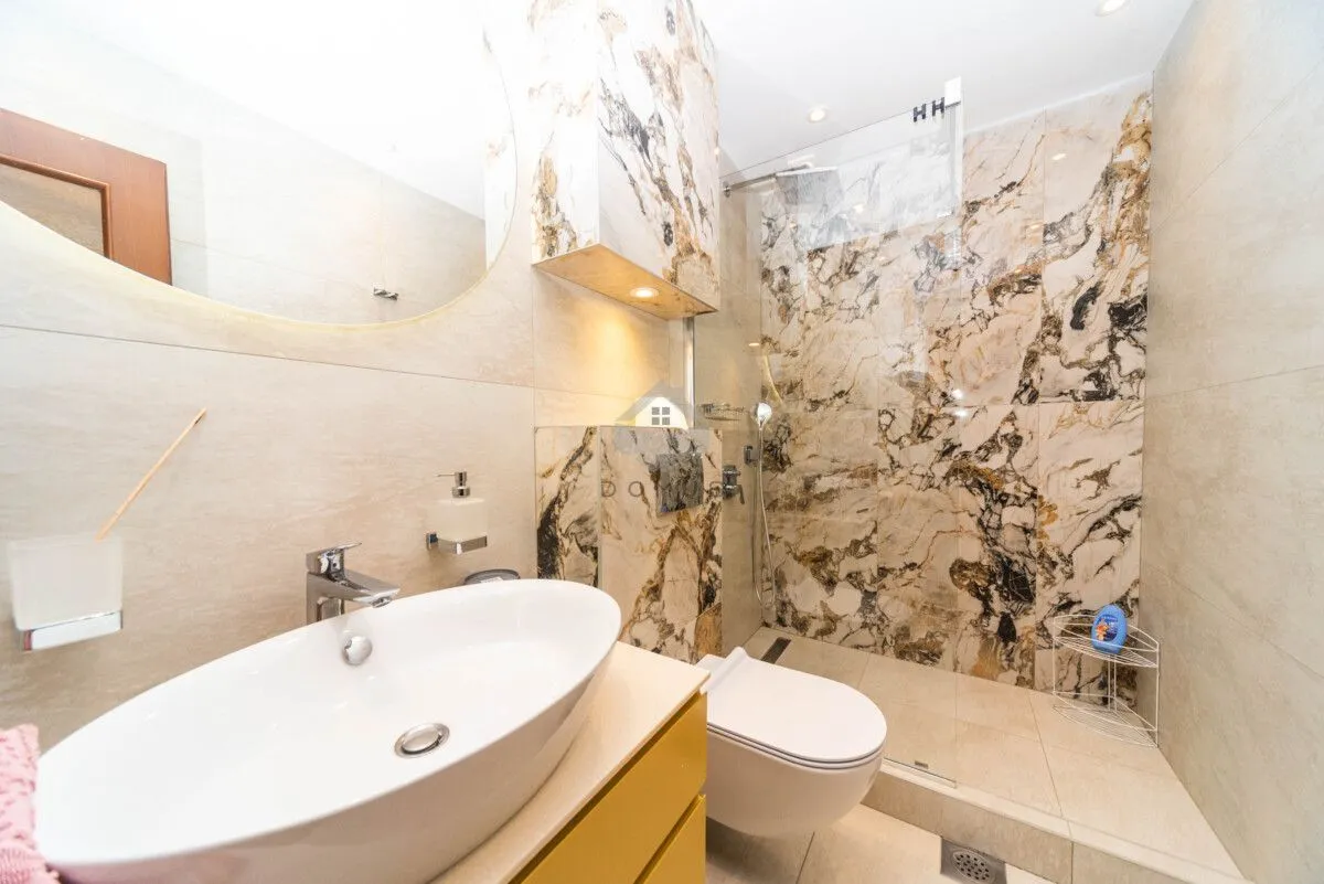 Rent, three bedroom apartment, 200m², Gorica C, Podgorica