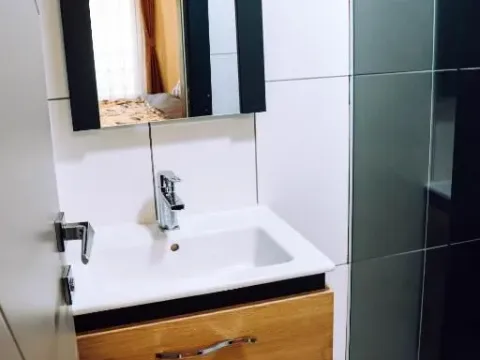 Rent, three bedroom apartment, 155m², Sveti Stefan, Budva - image 6