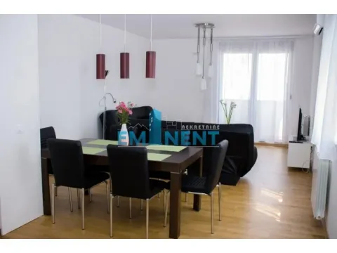 Izdavanje, trosoban stan, 89m², Stari Grad, Beograd - image 2