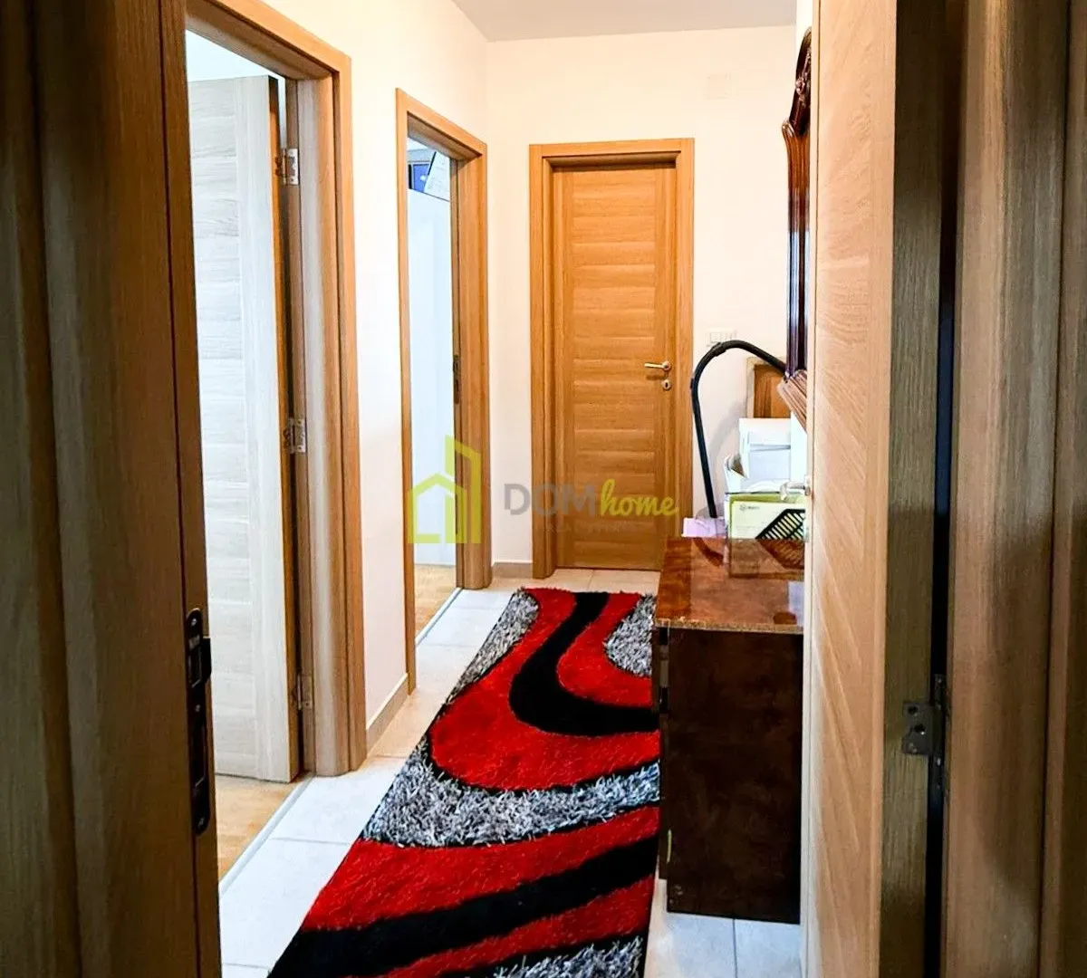 Izdavanje, dvosoban stan, 65m², Stari Aerodrom, Podgorica