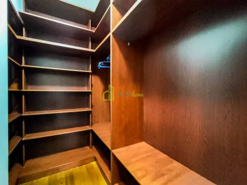 Izdavanje, trosoban stan, 162m², Gorica C, Podgorica - image 12