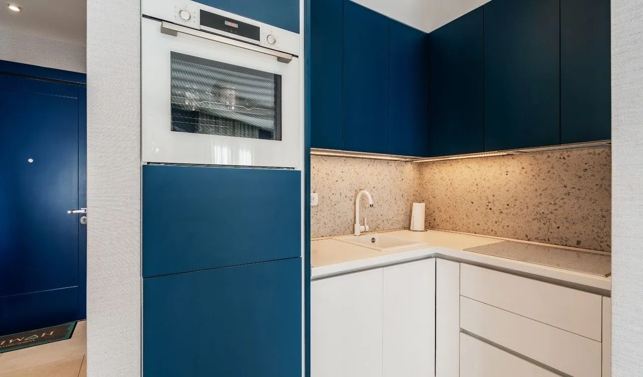Prodaja, jednosoban stan, 45m², Centar, Tivat
