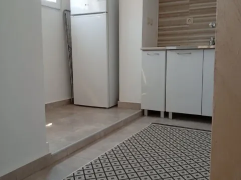 Prodaja, garsonjera, 27m², Centar, Podgorica - image 7