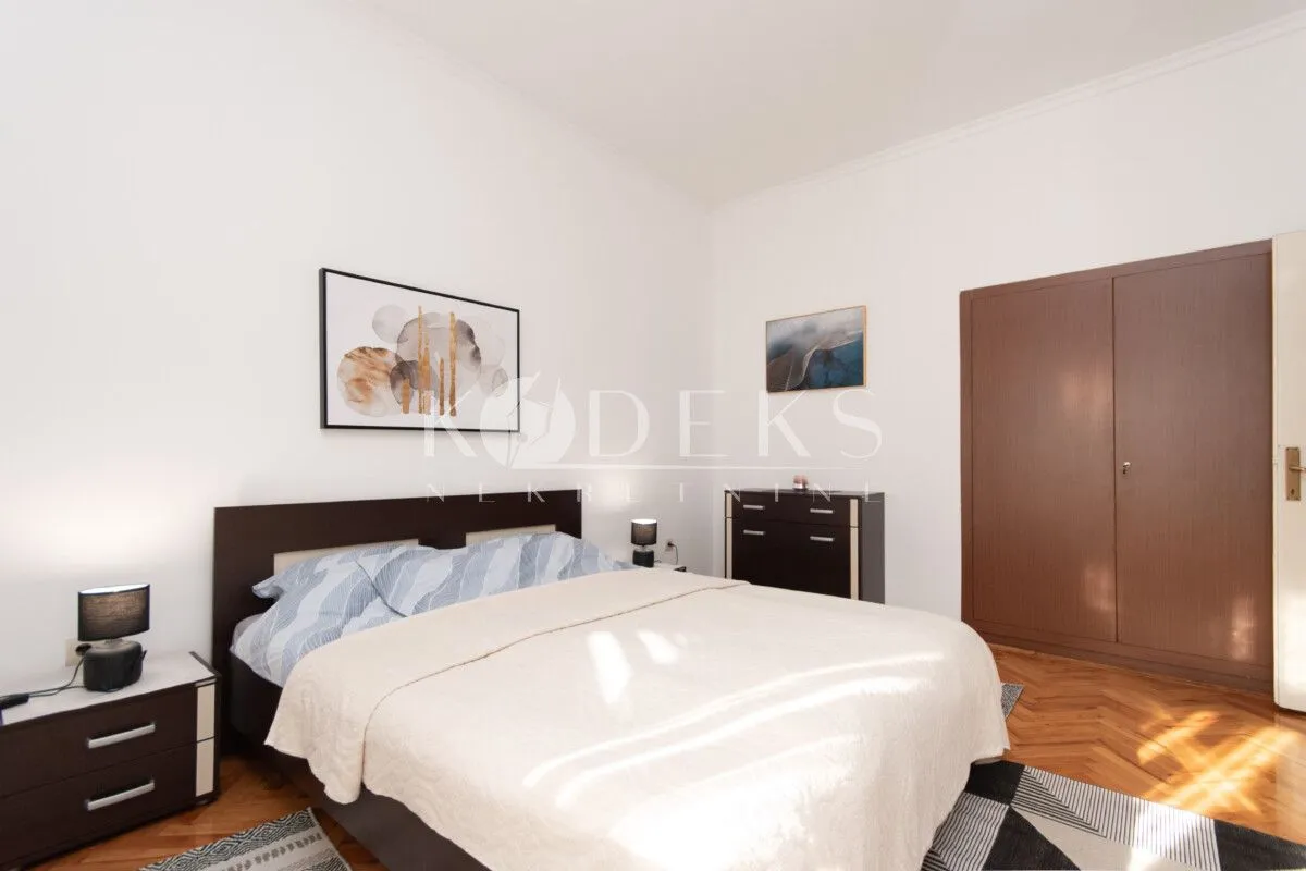 Prodaja, dvosoban stan, 92m², Centar, Podgorica
