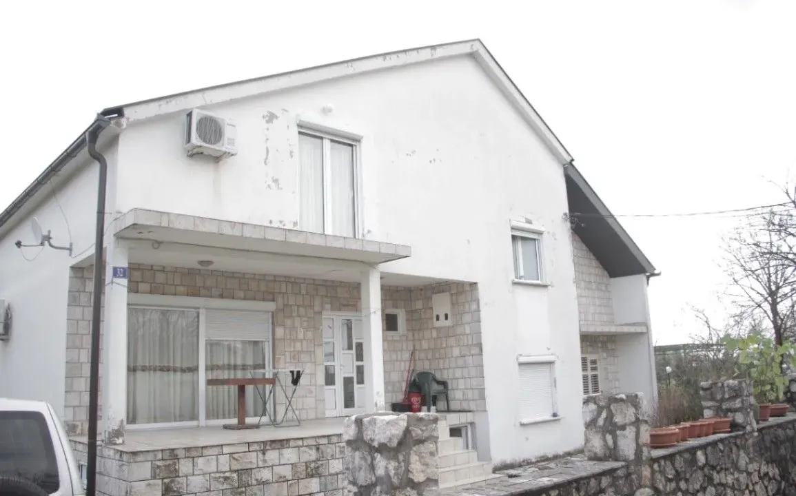 Prodaja, kuća, 370m², Donja Gorica, Podgorica
