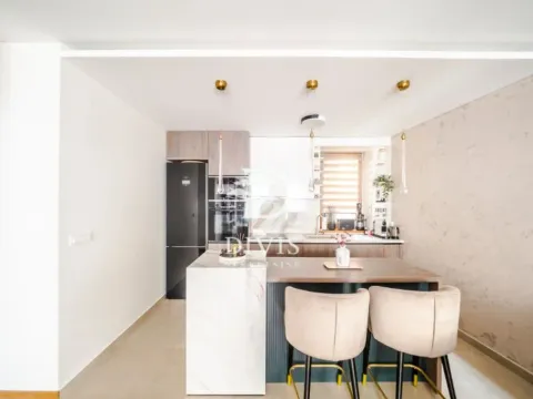 Prodaja, četvorosoban stan, 110m², Južni Bulevar, Vračar Sve Podlokacije - image 9