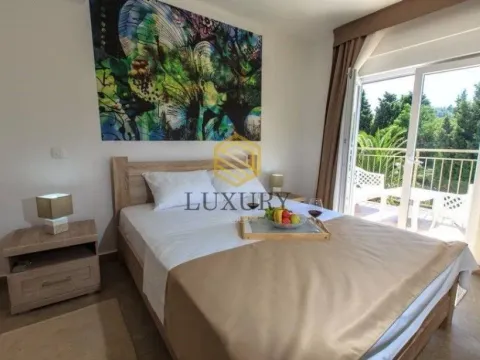 Prodaja, kuća, 376m², Sutomore, Bar - image 6