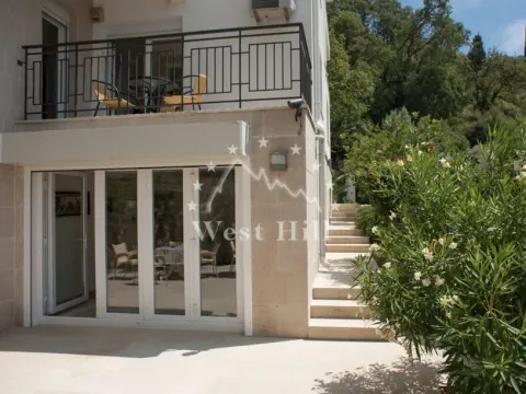 Prodaja, kuća, 400m², Perazića do, Budva - image 4