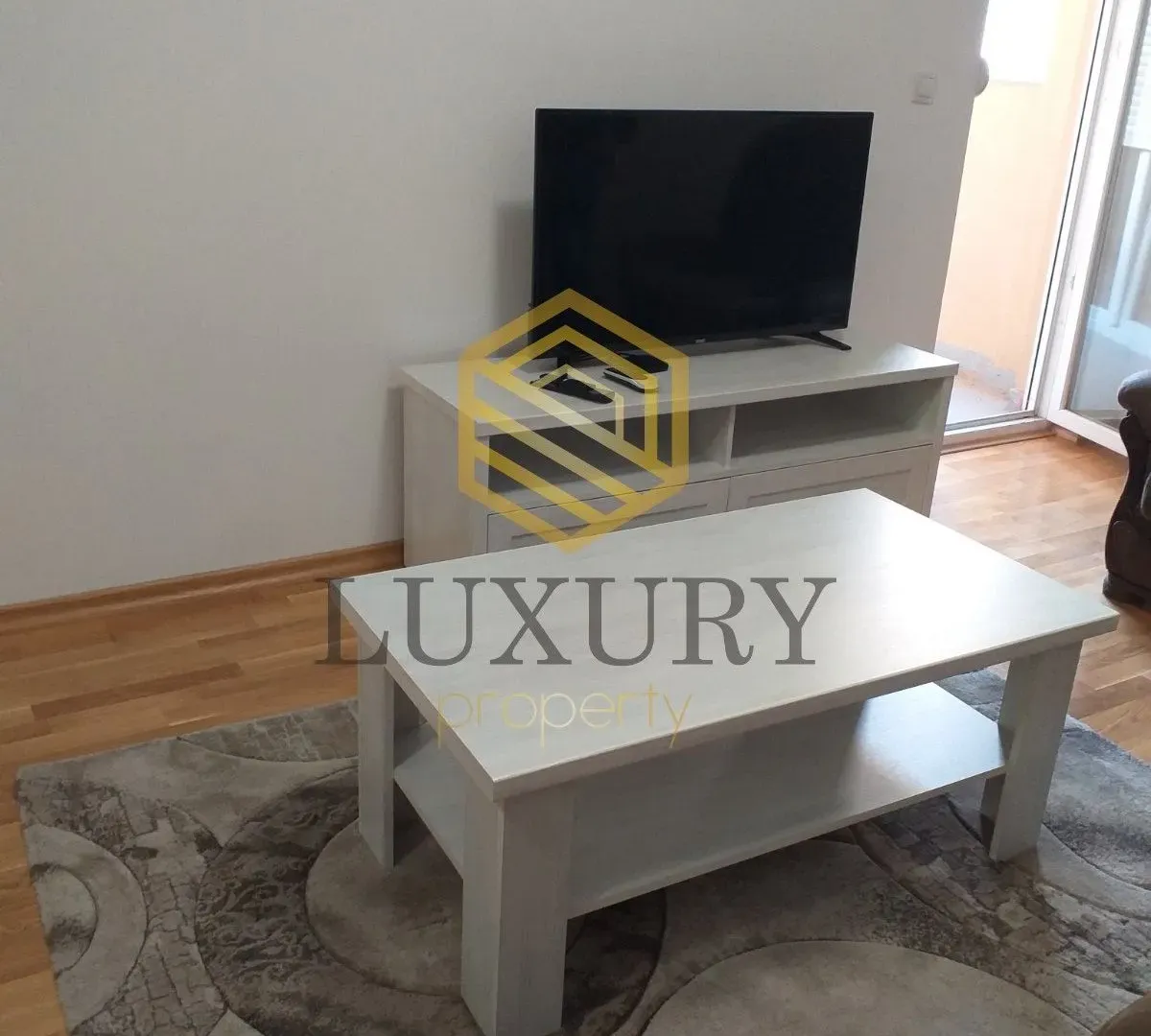 Izdavanje, dvosoban stan, 68m², Tuški Put, Podgorica
