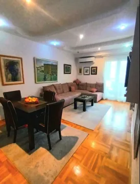 Izdavanje, dvosoban stan, 74m², Pobrežje, Podgorica - image 8