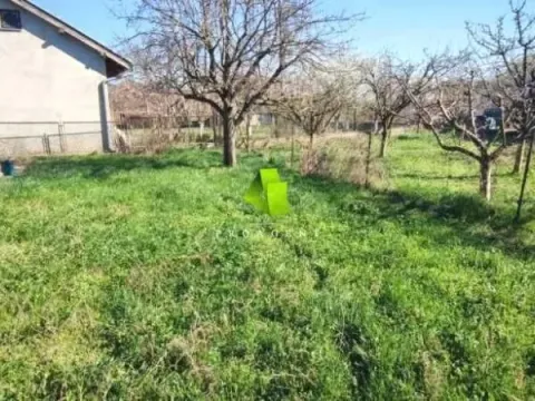 Kuća in Crveni Krst