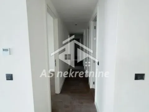 Izdavanje, četvorosoban stan, 148m², Savski Venac, Beograd - image 4