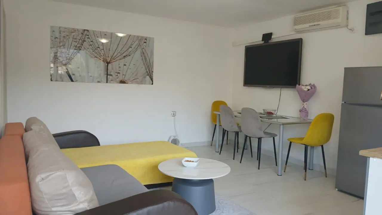 Rent, two bedroom apartment, 47m², Haj-Nehaj, Bar