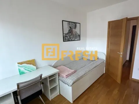 Izdavanje, dvosoban stan, 64m², City Kvart, Podgorica - image 17