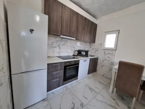 Izdavanje, jednosoban stan, 50m², Bjeliši, Bar - image 4