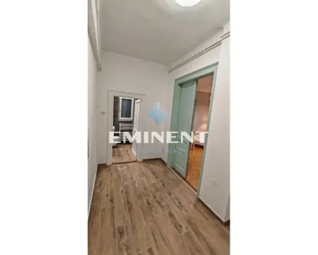 Izdavanje, trosoban stan, 62m², Savski Venac, Beograd - image 5
