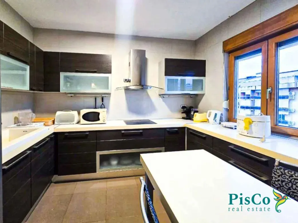 Izdavanje, dvosoban stan, 95m², Kruševac, Podgorica