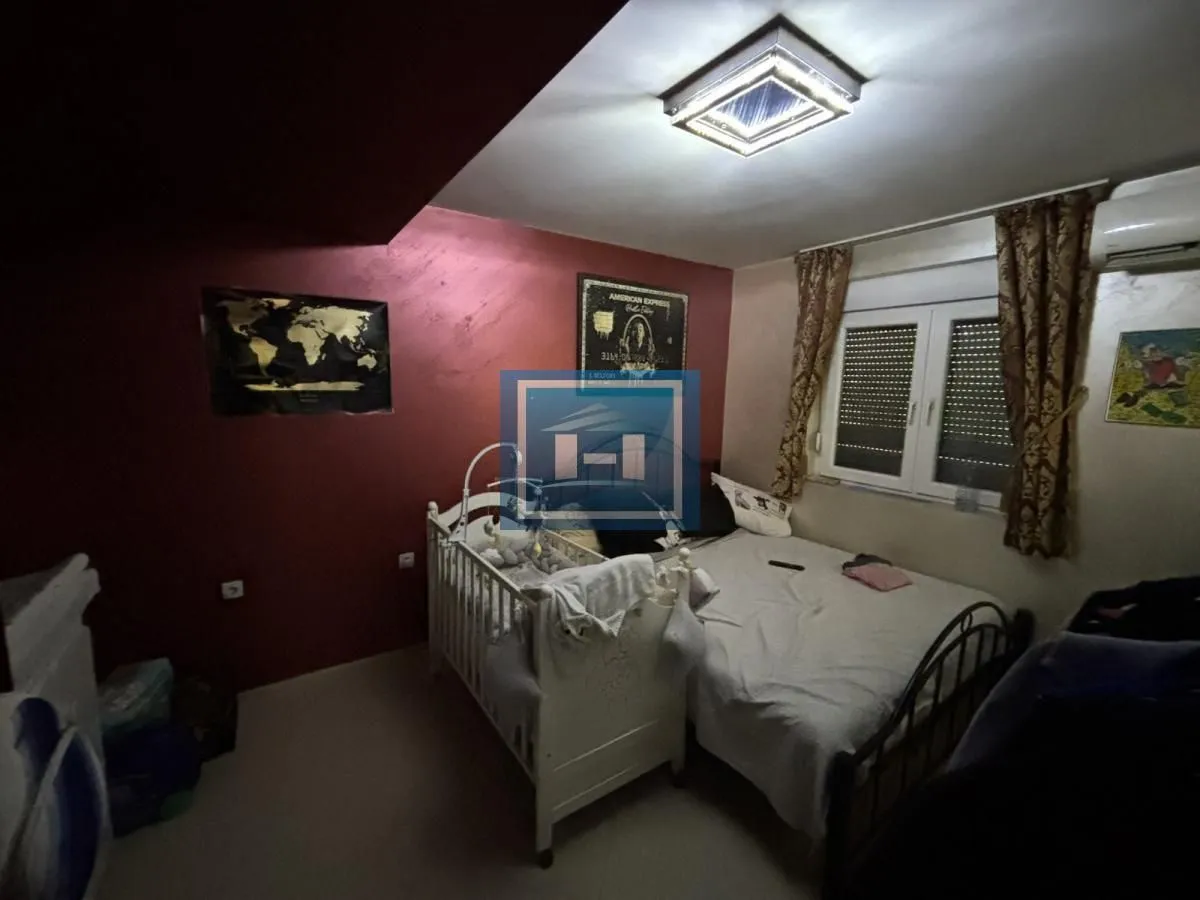 Prodaja, stan, 180m², Centar, Paraćin